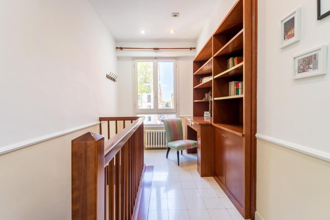 Elizabeth Penthouse, Charmy In Little London 10 Min From The Center Apartment